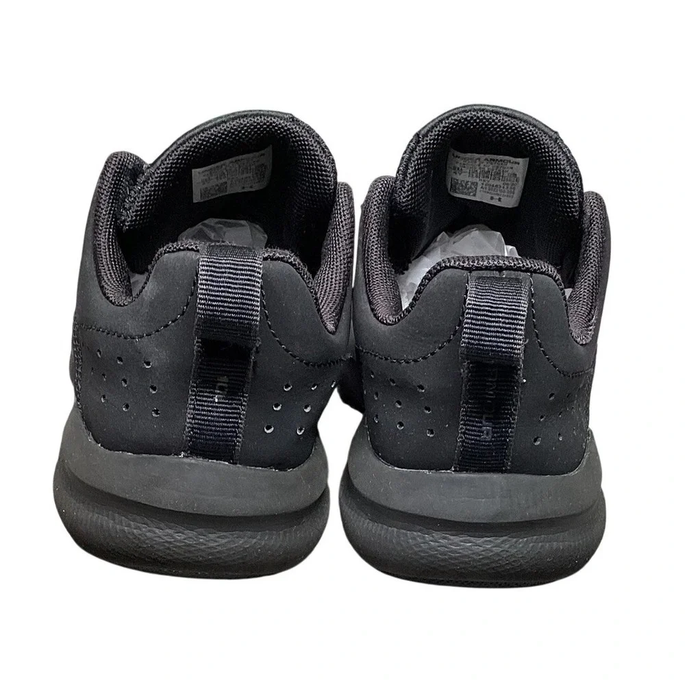Under Armour Assert 8 Sneaker Kids 4Y Black Good Condition Running Shoes 3022100